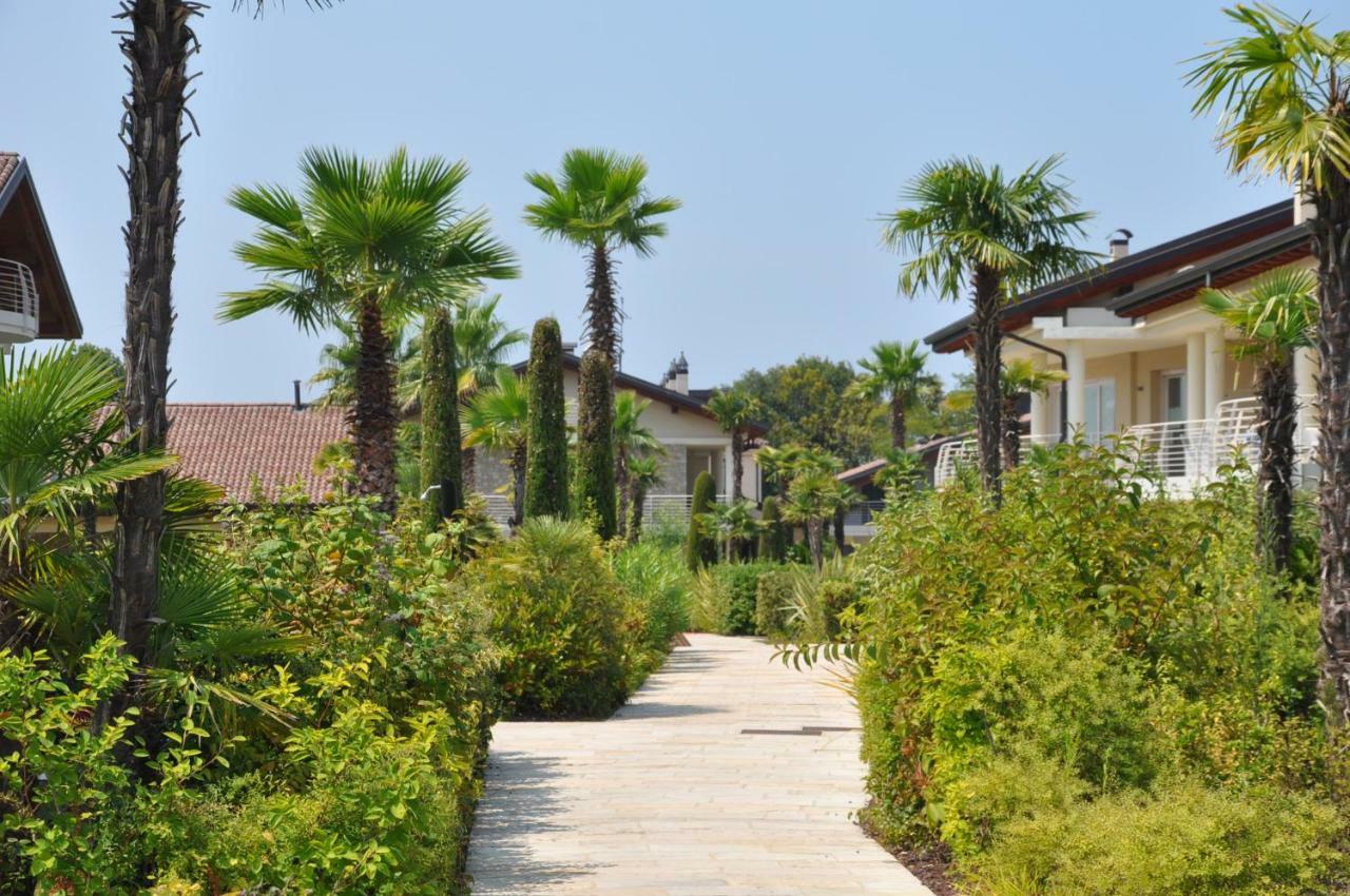 Royal Apartments Garda Sirmione Exterior photo